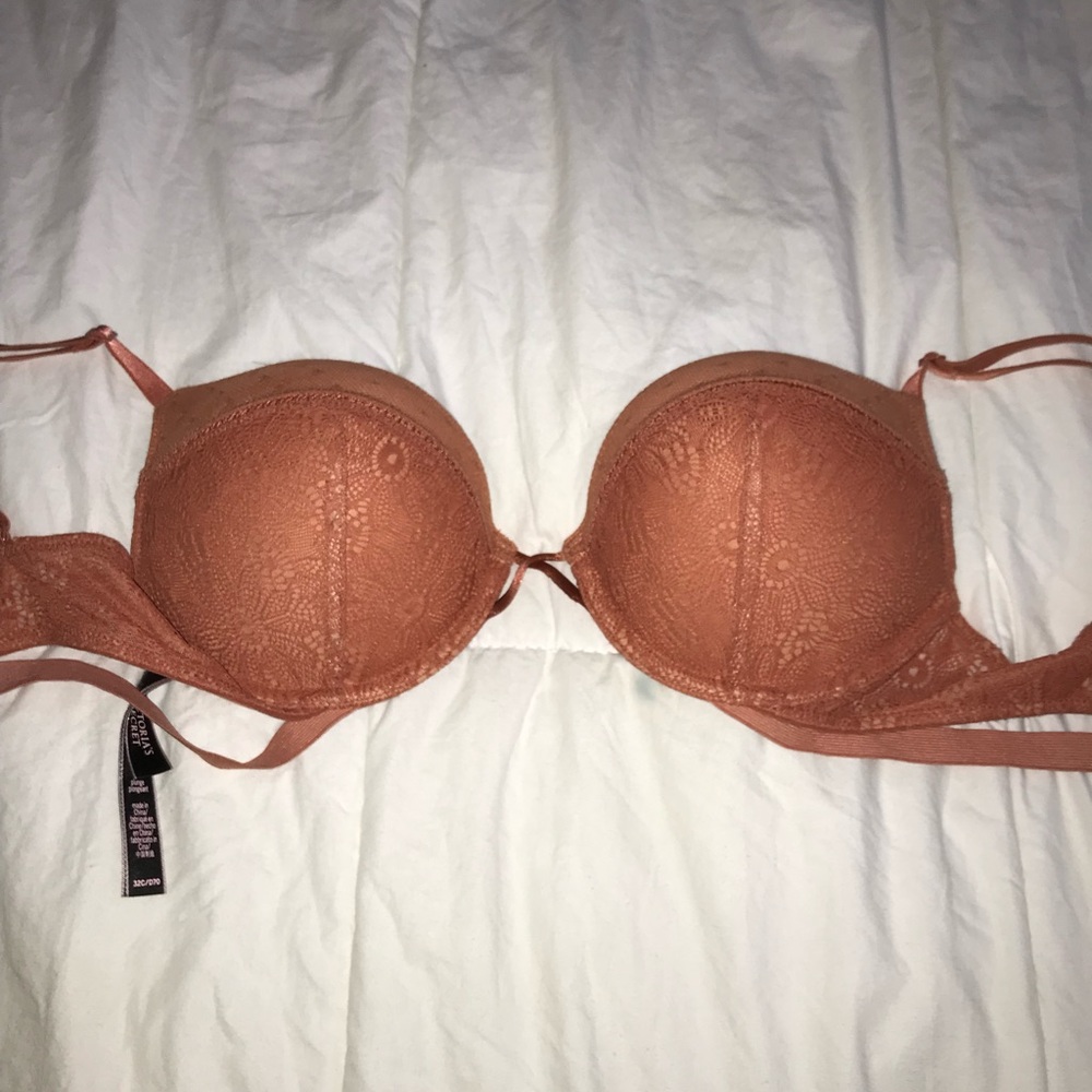 VS bombshell bra